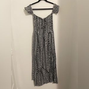 Salty Lemon size Large off the shoulder maxi dress nwt